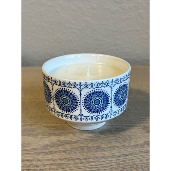 Soy Candle in Pontesa Ironstone Spanish China Sugar Bowl - Picture 2 of 3